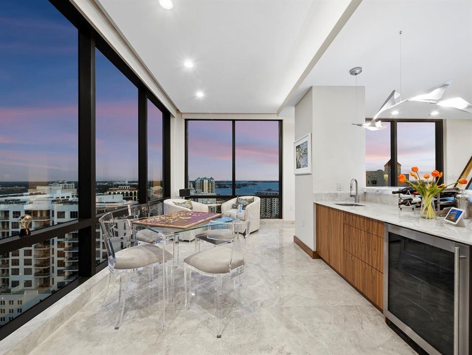 For Sale: $3,890,000 (3 beds, 4 baths, 4095 Square Feet)