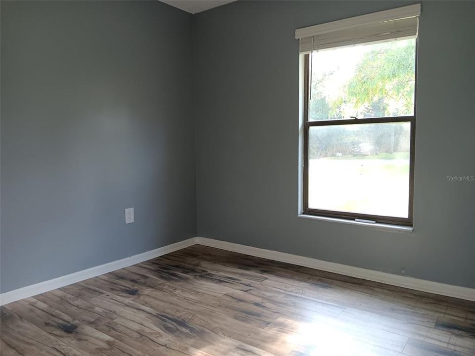 For Sale: $267,000 (3 beds, 2 baths, 1256 Square Feet)