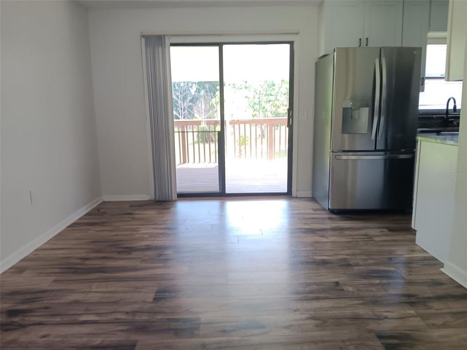 For Sale: $267,000 (3 beds, 2 baths, 1256 Square Feet)