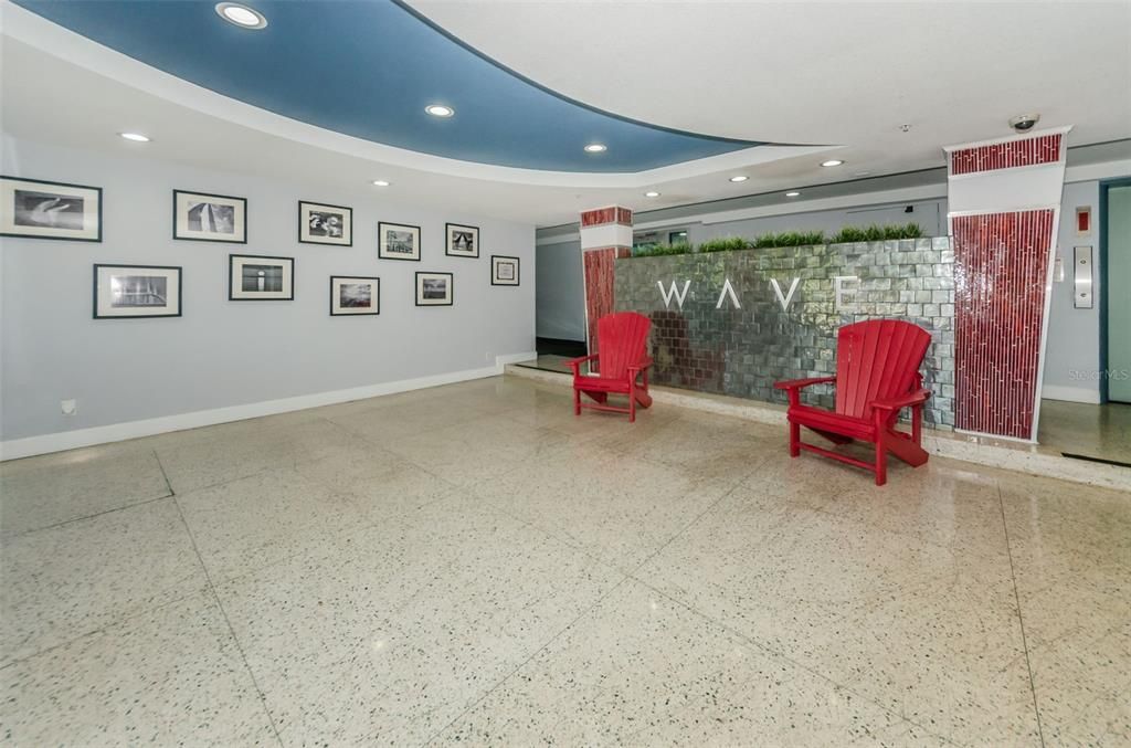 For Sale: $79,000 (1 beds, 1 baths, 708 Square Feet)