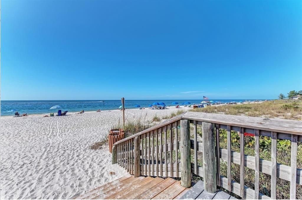 合同活跃: $15,000 (0.23 acres)