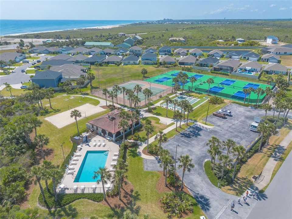 Active With Contract: $599,900 (6 beds, 3 baths, 3082 Square Feet)