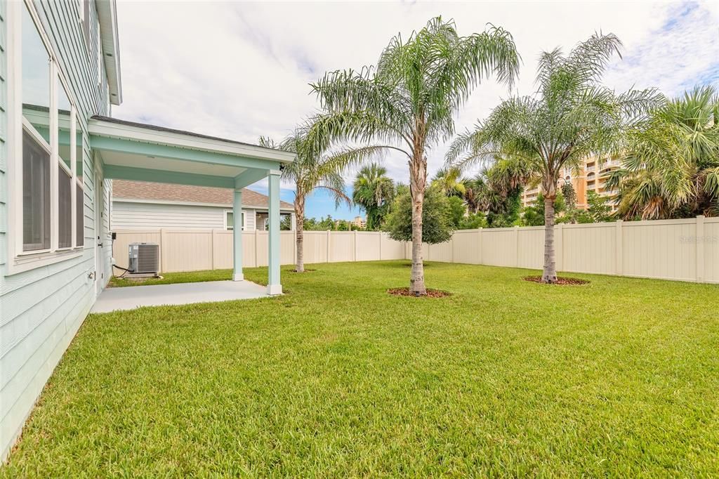 Active With Contract: $599,900 (6 beds, 3 baths, 3082 Square Feet)