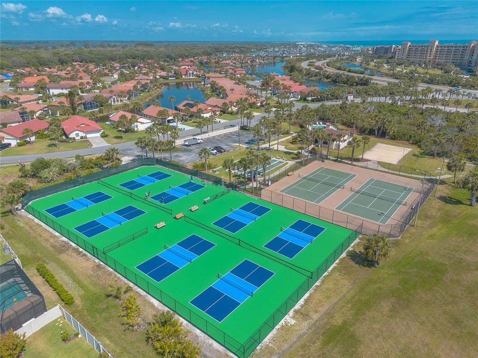 Active With Contract: $599,900 (6 beds, 3 baths, 3082 Square Feet)