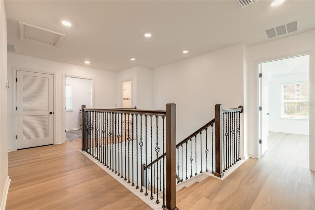 Active With Contract: $599,900 (6 beds, 3 baths, 3082 Square Feet)