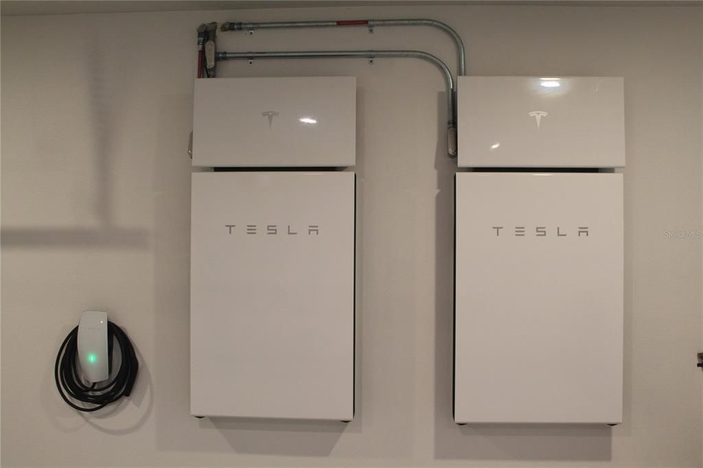 Active With Contract: $599,900 (6 beds, 3 baths, 3082 Square Feet)