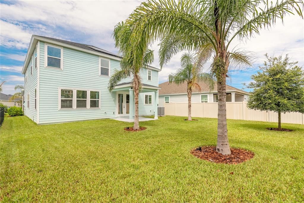 Active With Contract: $599,900 (6 beds, 3 baths, 3082 Square Feet)