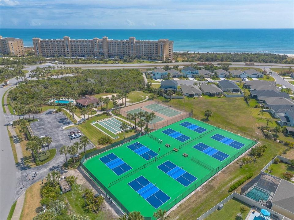 Active With Contract: $599,900 (6 beds, 3 baths, 3082 Square Feet)