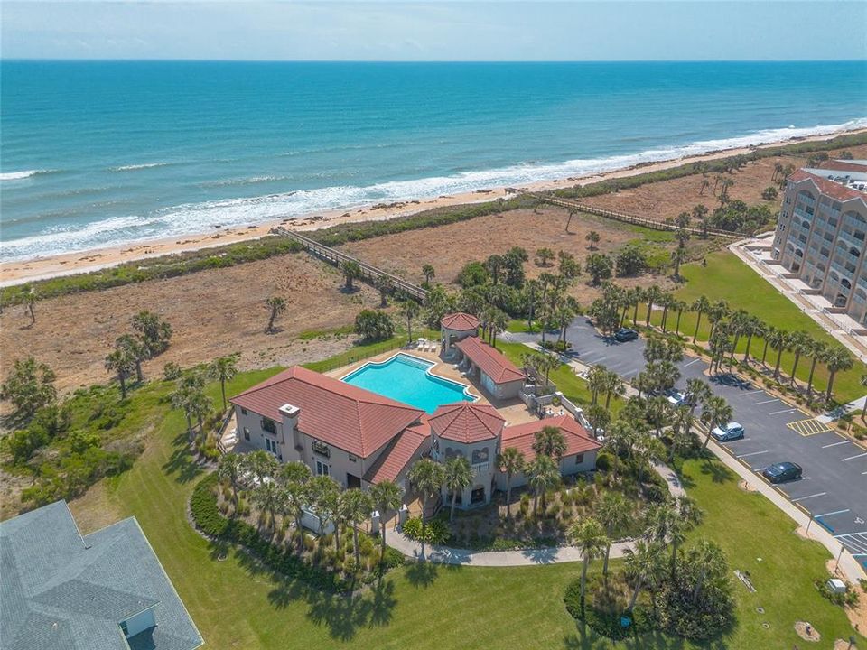 Active With Contract: $599,900 (6 beds, 3 baths, 3082 Square Feet)