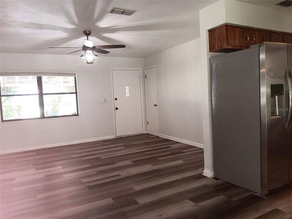 Activo con contrato: $245,000 (3 camas, 1 baños, 1344 Pies cuadrados)