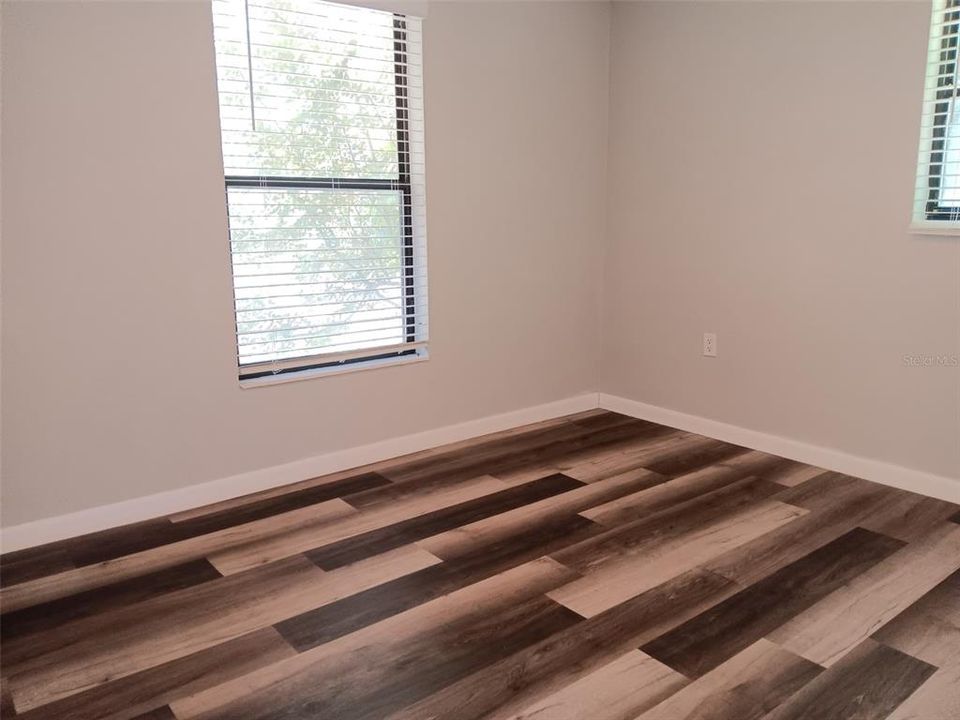 Activo con contrato: $245,000 (3 camas, 1 baños, 1344 Pies cuadrados)