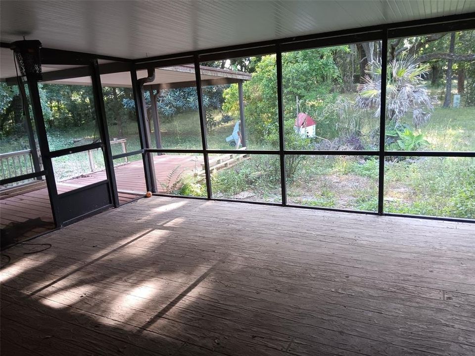 Activo con contrato: $245,000 (3 camas, 1 baños, 1344 Pies cuadrados)