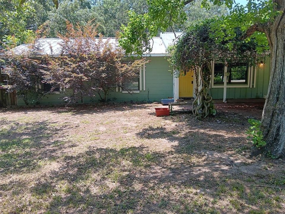 Activo con contrato: $245,000 (3 camas, 1 baños, 1344 Pies cuadrados)