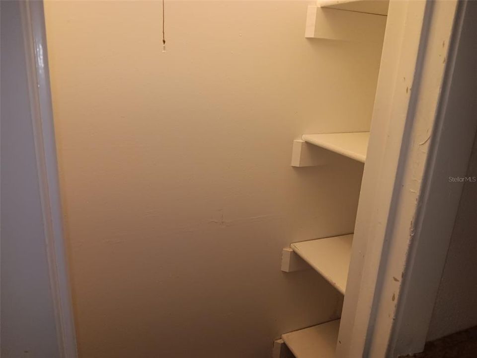 Activo con contrato: $245,000 (3 camas, 1 baños, 1344 Pies cuadrados)