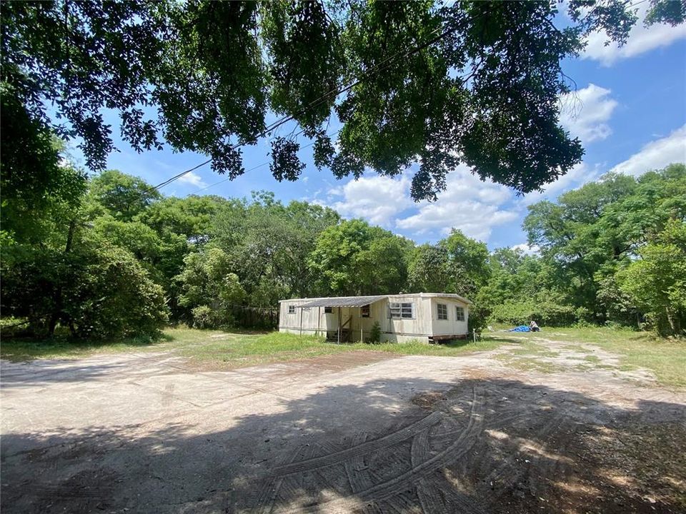 合同活跃: $80,000 (0.45 acres)