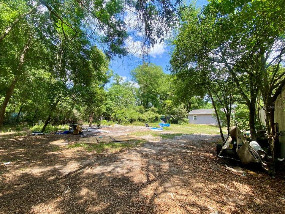 合同活跃: $80,000 (0.45 acres)