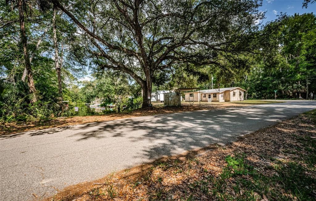 For Sale: $229,900 (2 beds, 1 baths, 920 Square Feet)