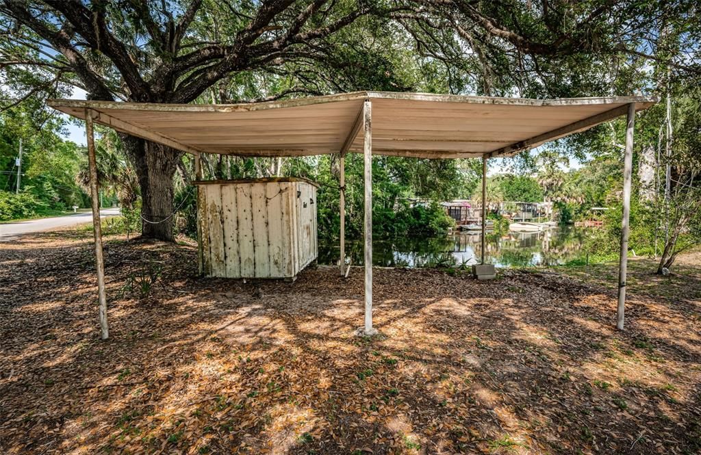 For Sale: $229,900 (2 beds, 1 baths, 920 Square Feet)