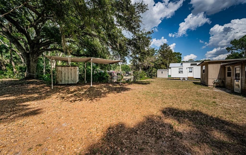 For Sale: $229,900 (2 beds, 1 baths, 920 Square Feet)