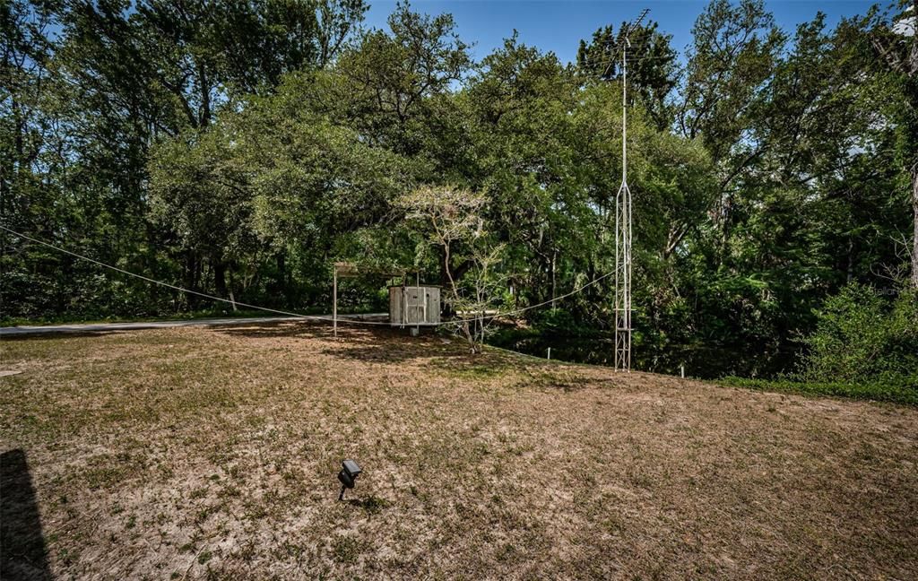 For Sale: $229,900 (2 beds, 1 baths, 920 Square Feet)