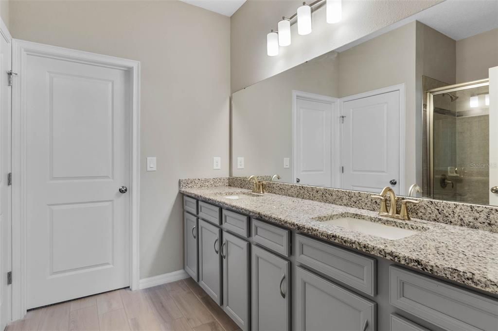 Active With Contract: $359,000 (3 beds, 2 baths, 2102 Square Feet)