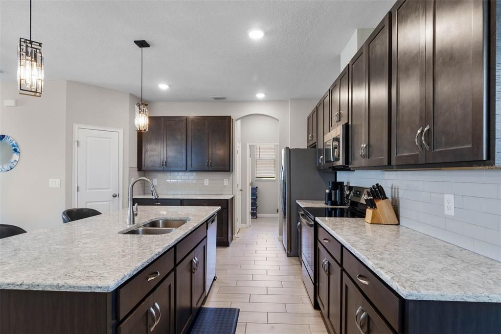 Active With Contract: $359,000 (3 beds, 2 baths, 2102 Square Feet)