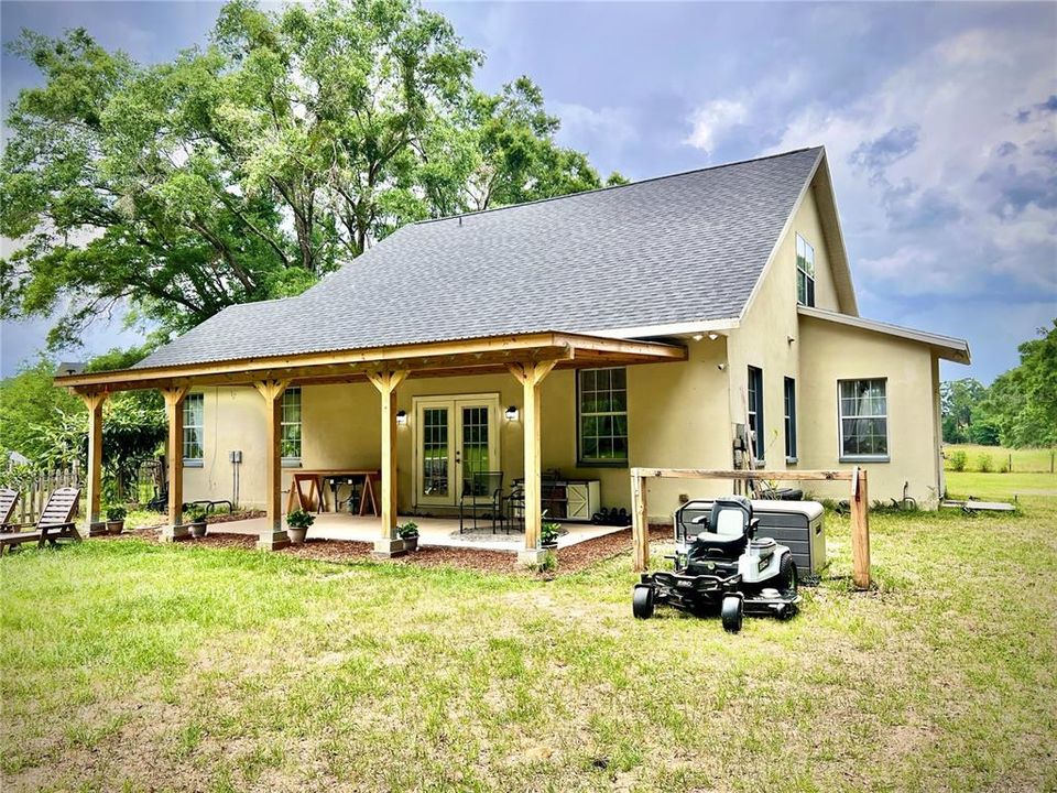 Active With Contract: $565,000 (3 beds, 2 baths, 2288 Square Feet)