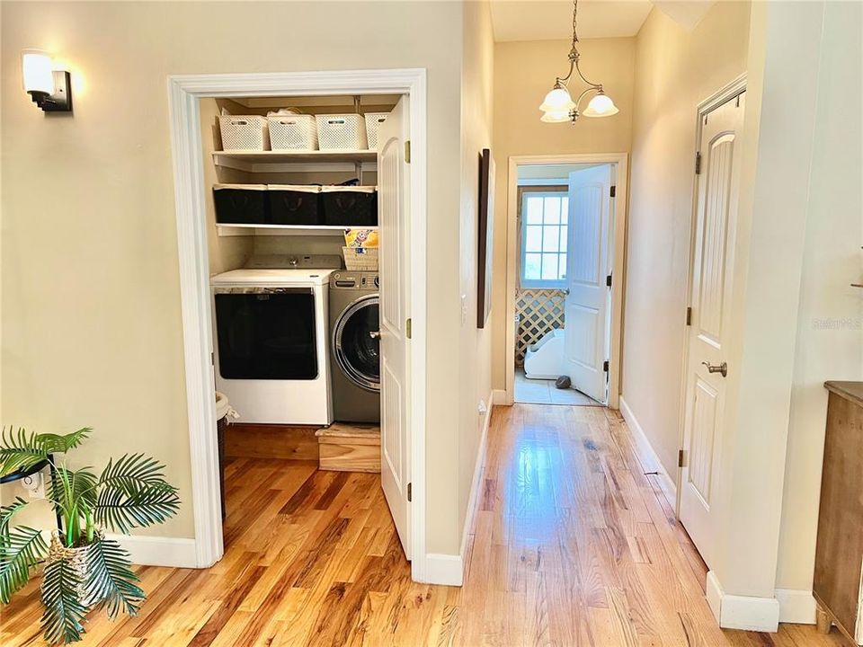 Active With Contract: $565,000 (3 beds, 2 baths, 2288 Square Feet)