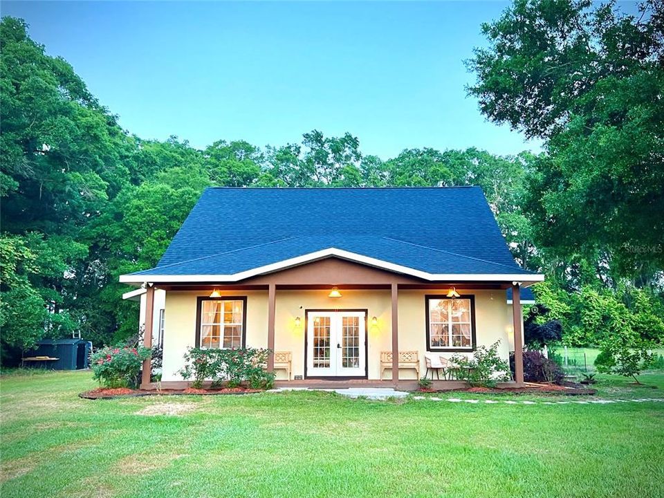 Active With Contract: $565,000 (3 beds, 2 baths, 2288 Square Feet)