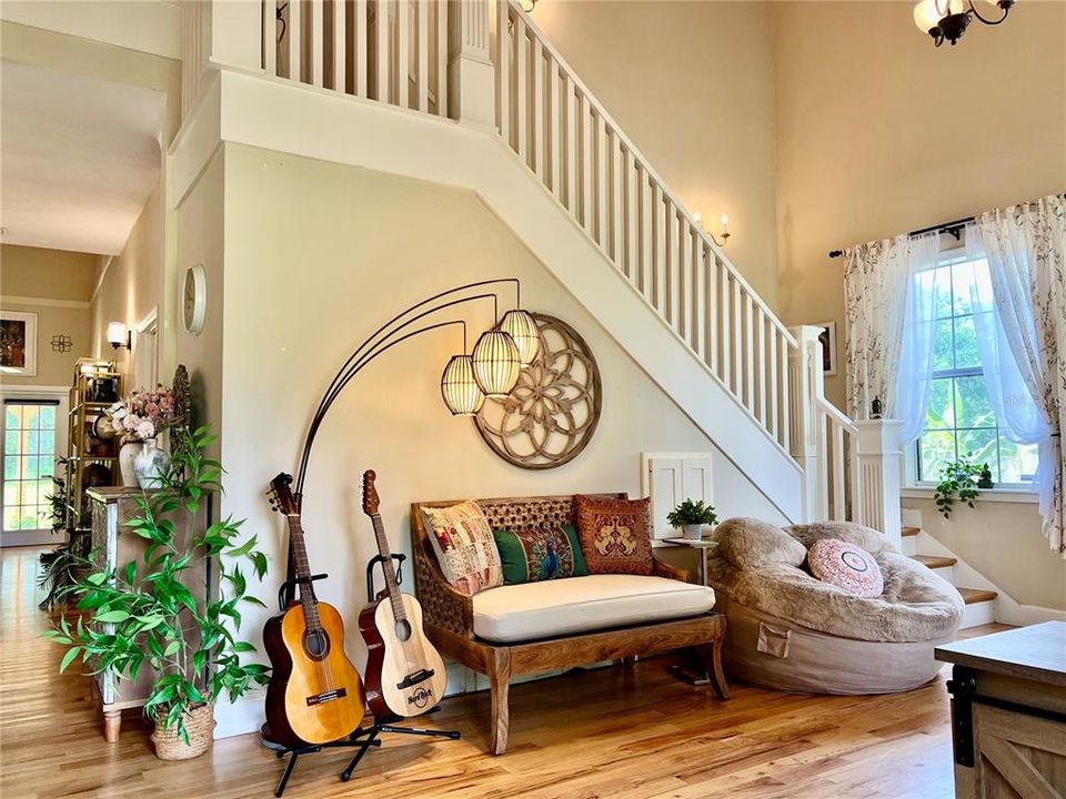 Active With Contract: $565,000 (3 beds, 2 baths, 2288 Square Feet)