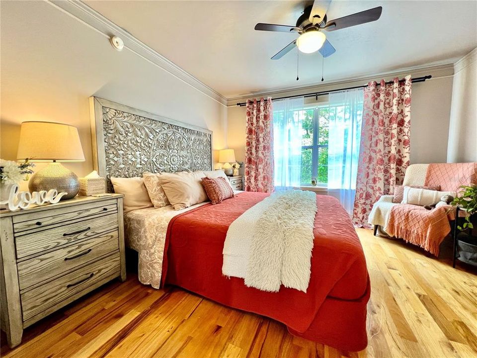 Active With Contract: $565,000 (3 beds, 2 baths, 2288 Square Feet)