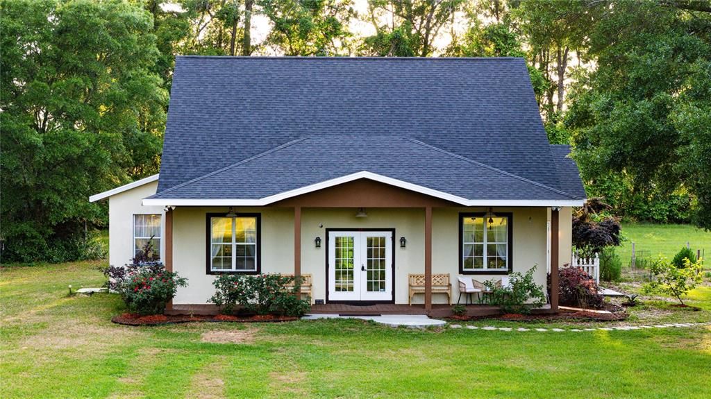 Active With Contract: $565,000 (3 beds, 2 baths, 2288 Square Feet)