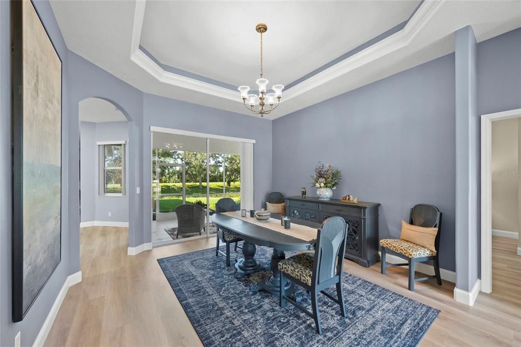 Под контрактом: $599,000 (4 спален, 3 ванн, 2377 Квадратных фут)