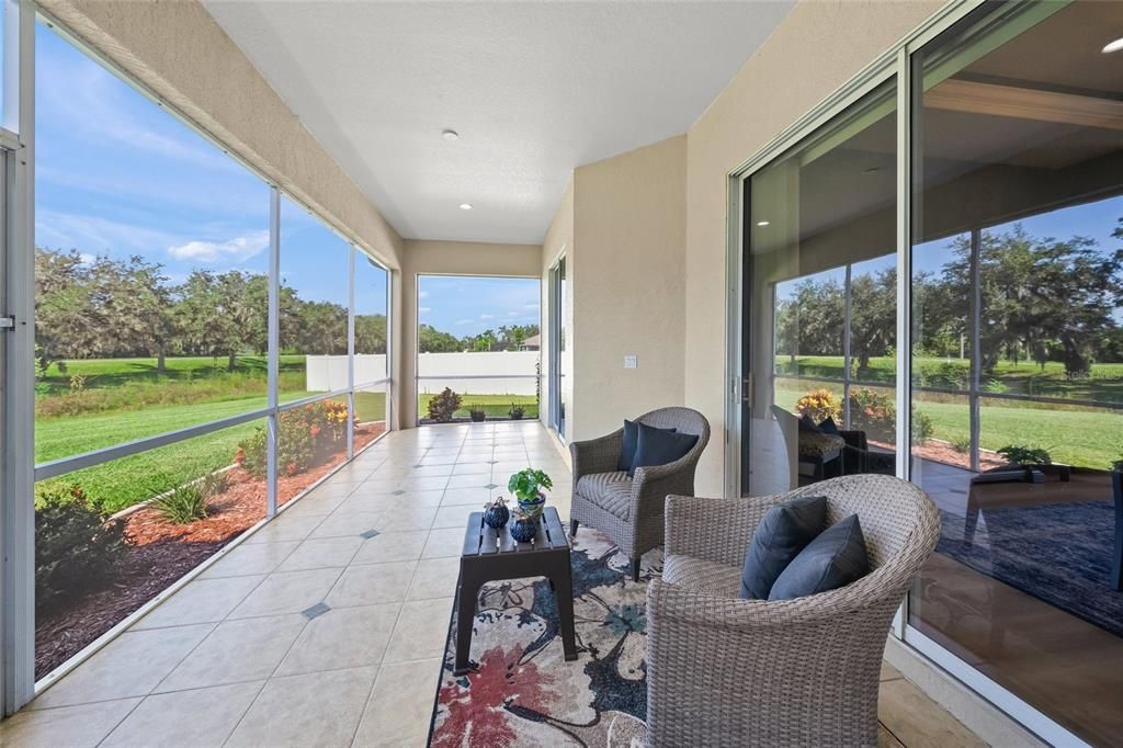 Под контрактом: $599,000 (4 спален, 3 ванн, 2377 Квадратных фут)