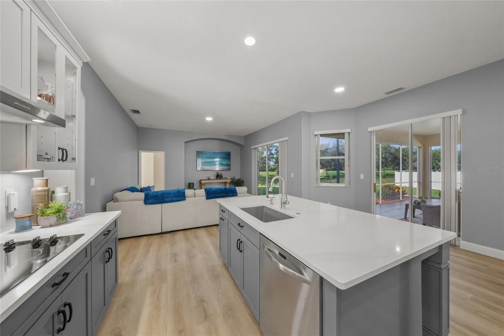 Под контрактом: $599,000 (4 спален, 3 ванн, 2377 Квадратных фут)