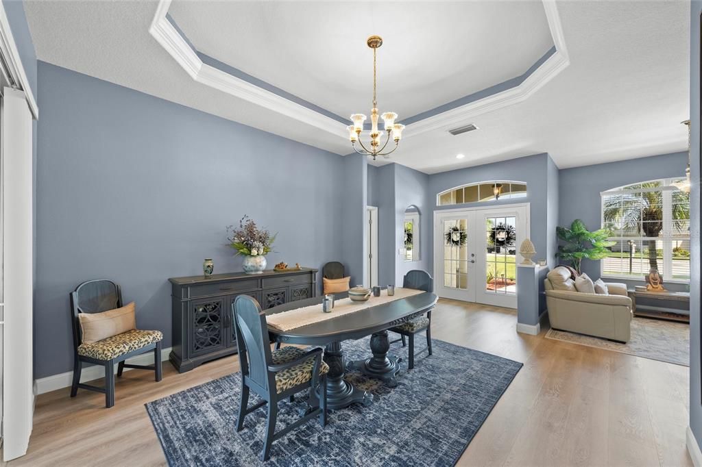 Под контрактом: $599,000 (4 спален, 3 ванн, 2377 Квадратных фут)