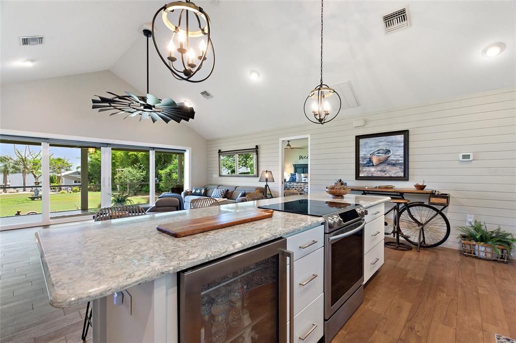 待售: $1,149,000 (2 贝兹, 2 浴室, 1695 平方英尺)