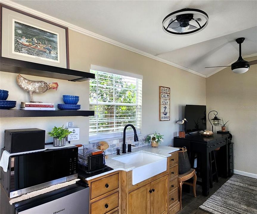 待售: $1,149,000 (2 贝兹, 2 浴室, 1695 平方英尺)