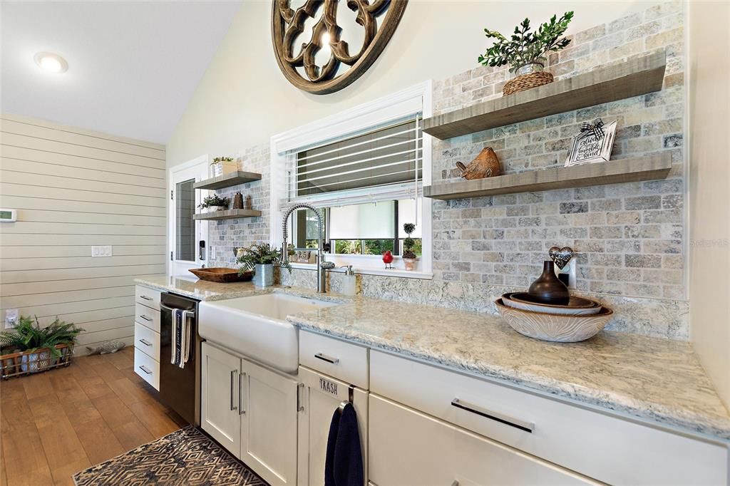 待售: $1,149,000 (2 贝兹, 2 浴室, 1695 平方英尺)