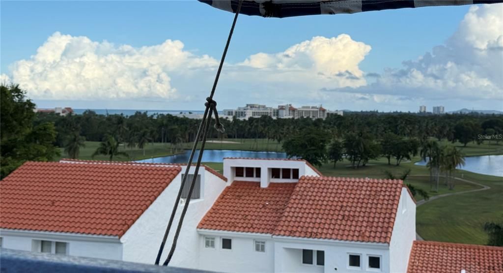 For Sale: $560,000 (2 beds, 3 baths, 1875 Square Feet)