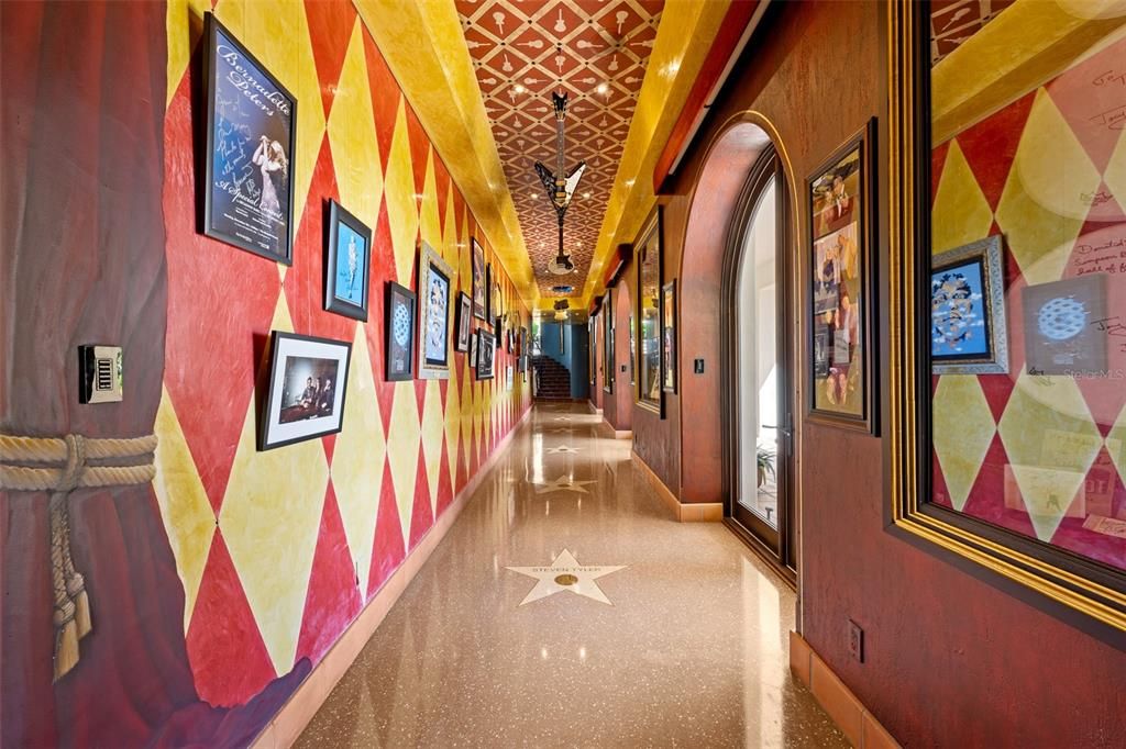 На продажу: $22,900,000 (6 спален, 12 ванн, 25321 Квадратных фут)