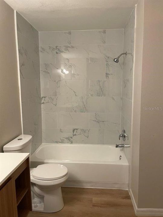 Под контрактом: $129,900 (2 спален, 2 ванн, 934 Квадратных фут)