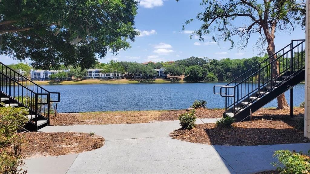 Под контрактом: $129,900 (2 спален, 2 ванн, 934 Квадратных фут)