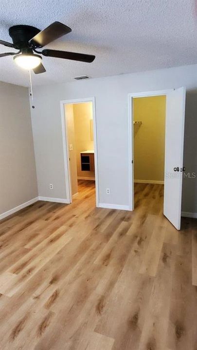 Под контрактом: $129,900 (2 спален, 2 ванн, 934 Квадратных фут)