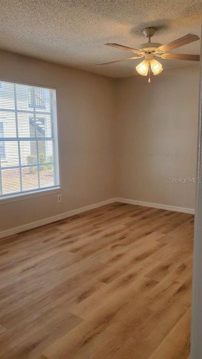 Под контрактом: $129,900 (2 спален, 2 ванн, 934 Квадратных фут)