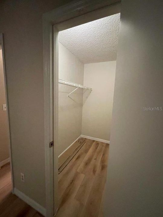 Под контрактом: $129,900 (2 спален, 2 ванн, 934 Квадратных фут)