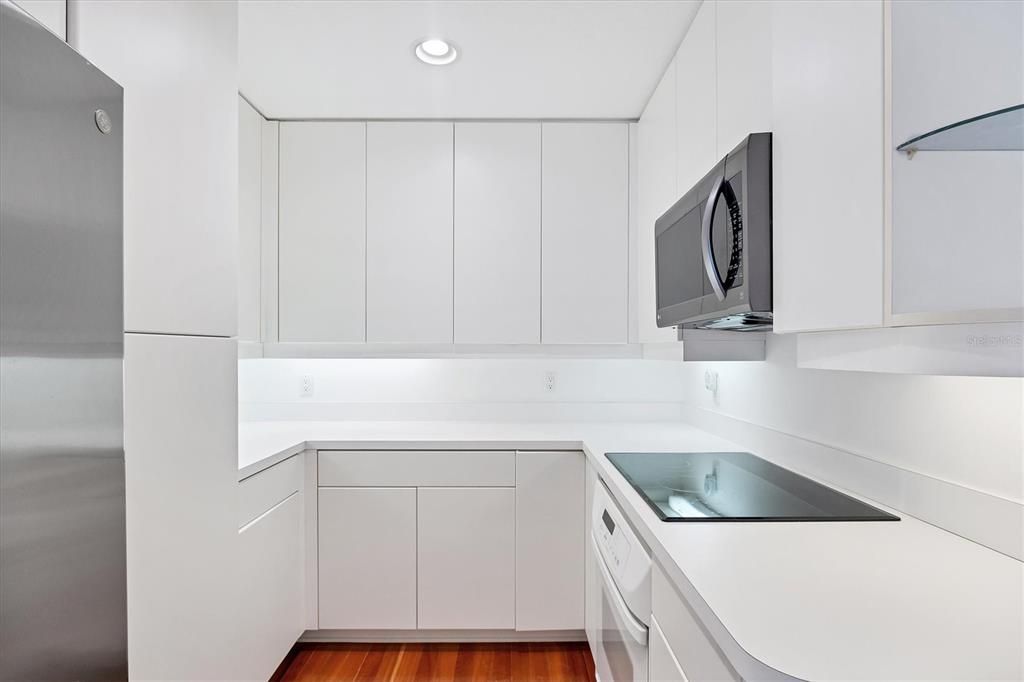 Activo con contrato: $1,690,000 (3 camas, 2 baños, 2262 Pies cuadrados)