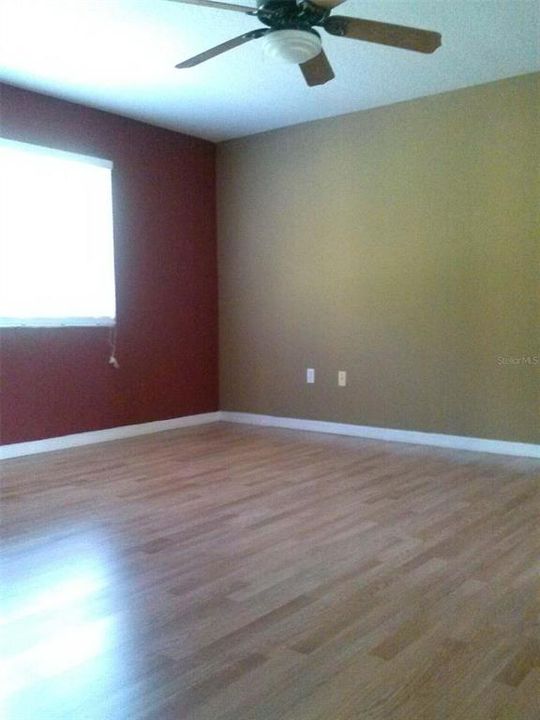 For Sale: $8,500,000 (5 beds, 3 baths, 1614 Square Feet)