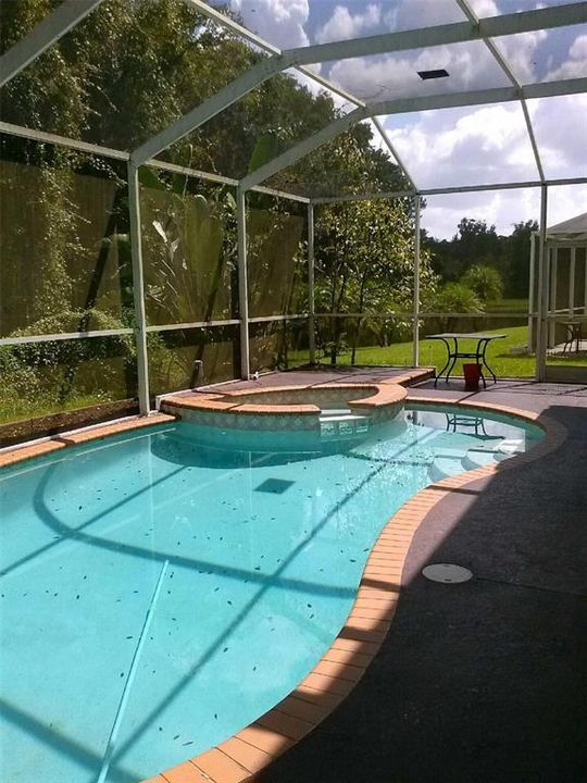 For Sale: $8,500,000 (5 beds, 3 baths, 1614 Square Feet)