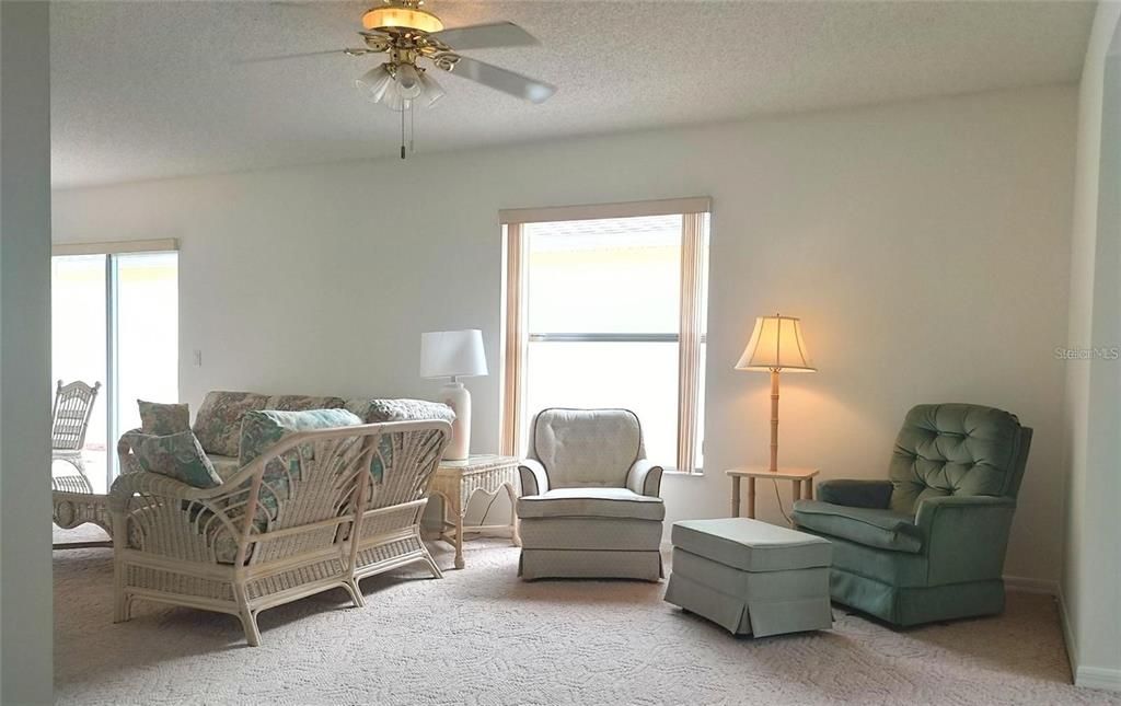 En Renta: $1,975 (2 camas, 2 baños, 1214 Pies cuadrados)